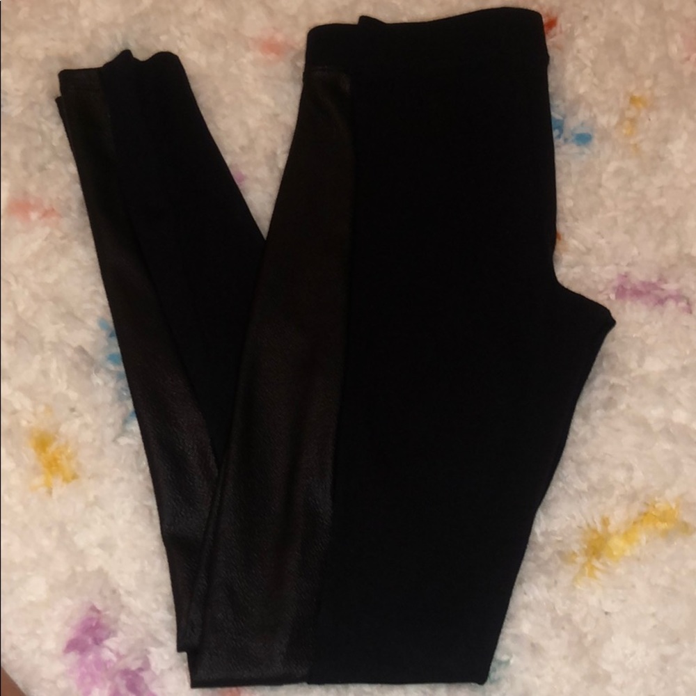 🖤 Leggings with Faux Leather 🖤